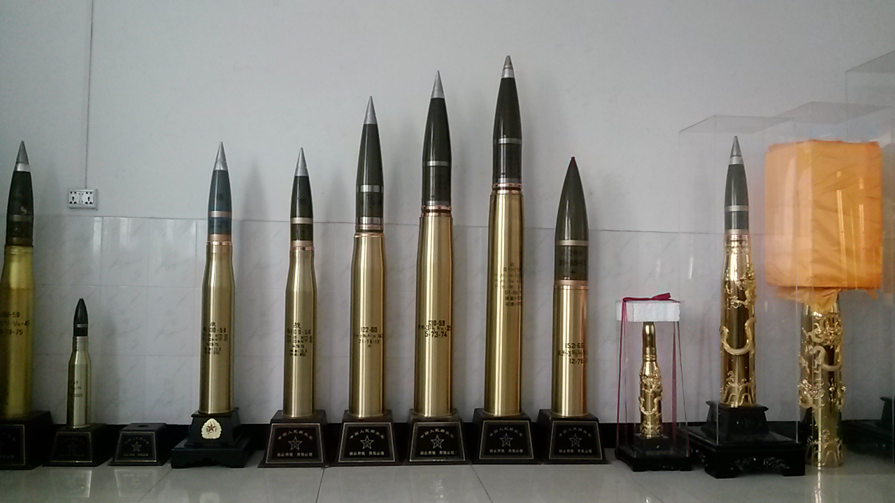 厂家供应海30铜炮弹 郑州军鑫弹壳工艺品厂